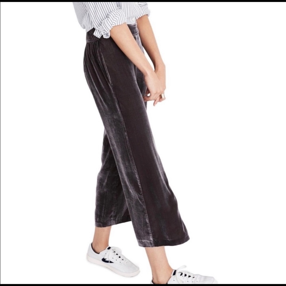 Madewell Huston grey velvet cropped pants